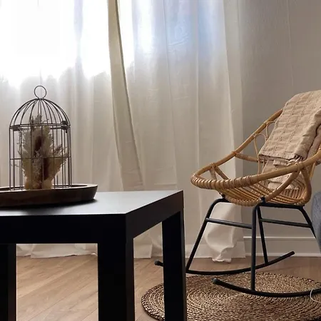 Centre☆modern Luxury Apt 36m2☆netflix 아파트 아미앵