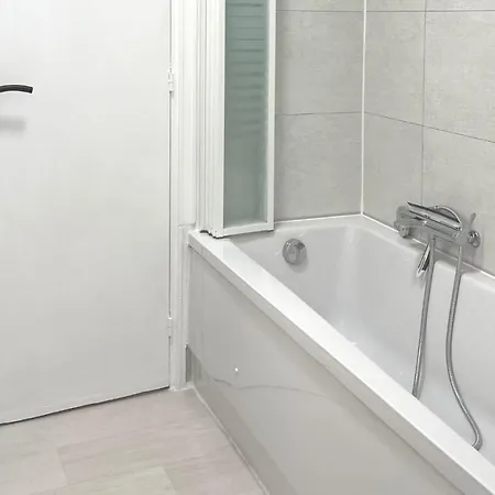 아파트 Centre☆modern Luxury Apt 36m2☆netflix 아미앵